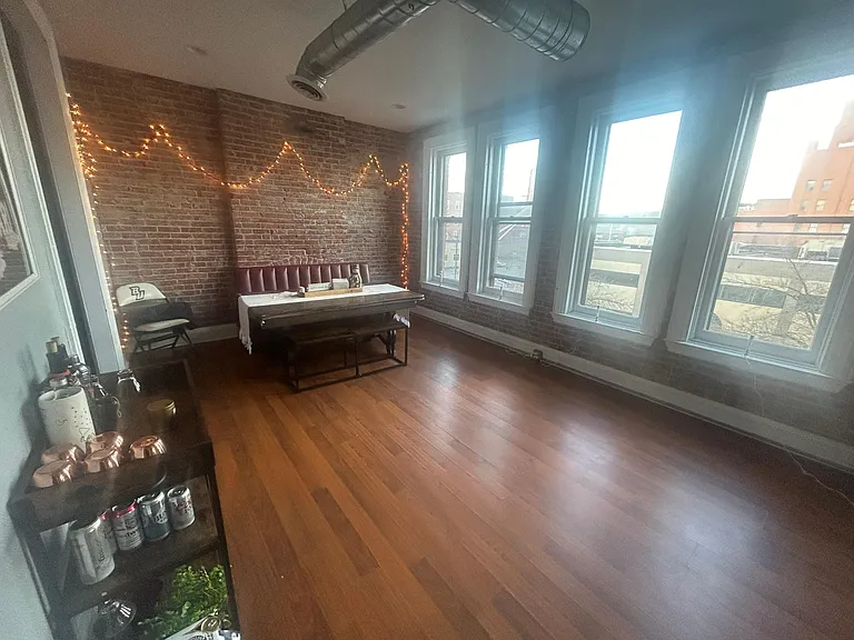142 Court St #B — Photo 6