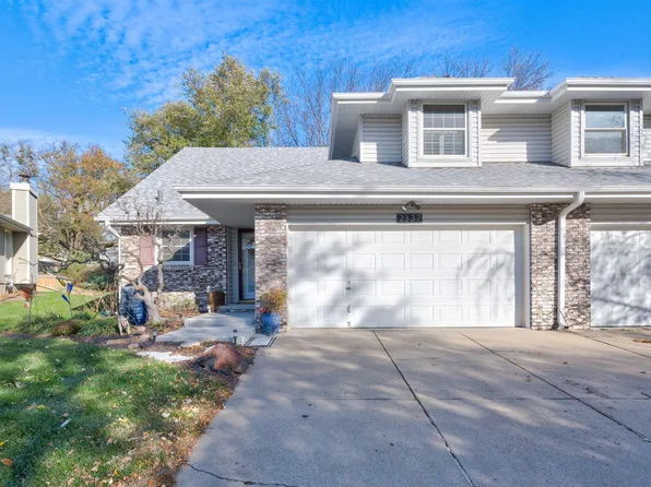 2337 N 120th Avenue Cir, Omaha, NE 68164