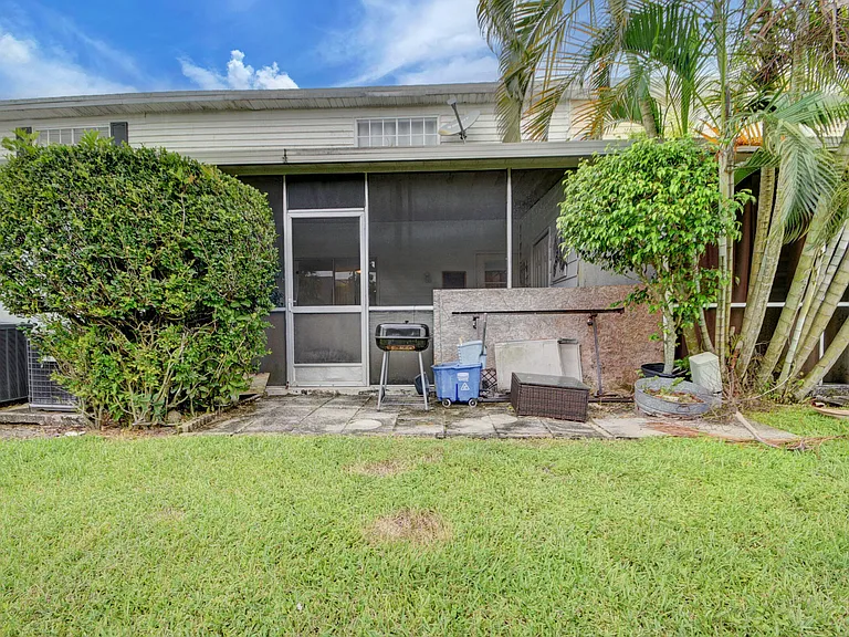 11862 Brier Patch Ct E — Photo 36