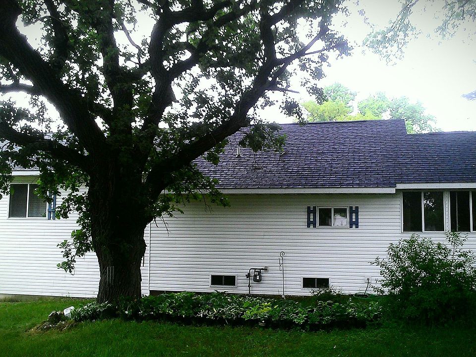 2nd image of 1507 S Water St