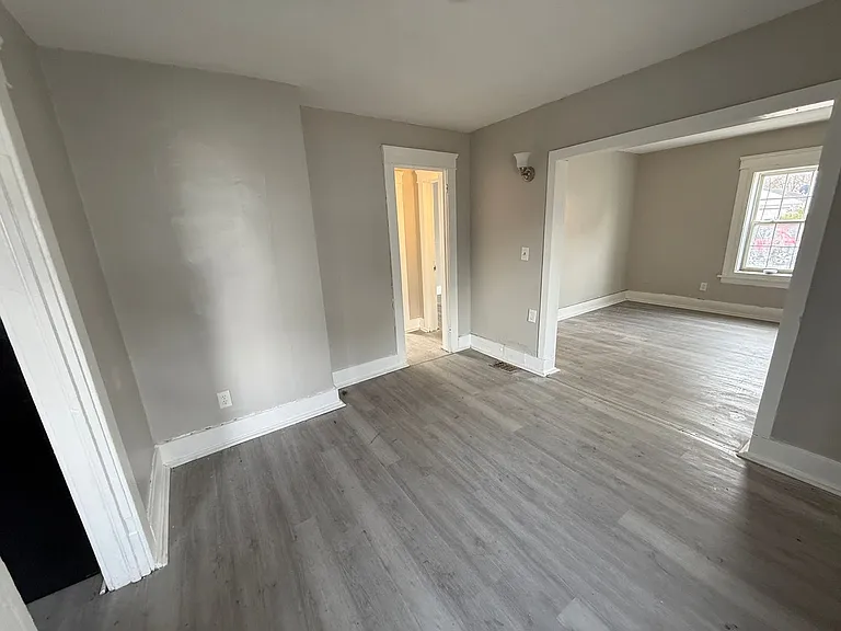 1421 Long Ave — Photo 30