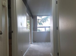 2040 Wheaton Way #102, Bremerton, WA 98310