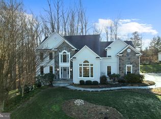 8205 Thomas Ashleigh Ln, Clifton, VA 20124