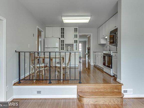 3rd image of 1406 McLean Mews Ct