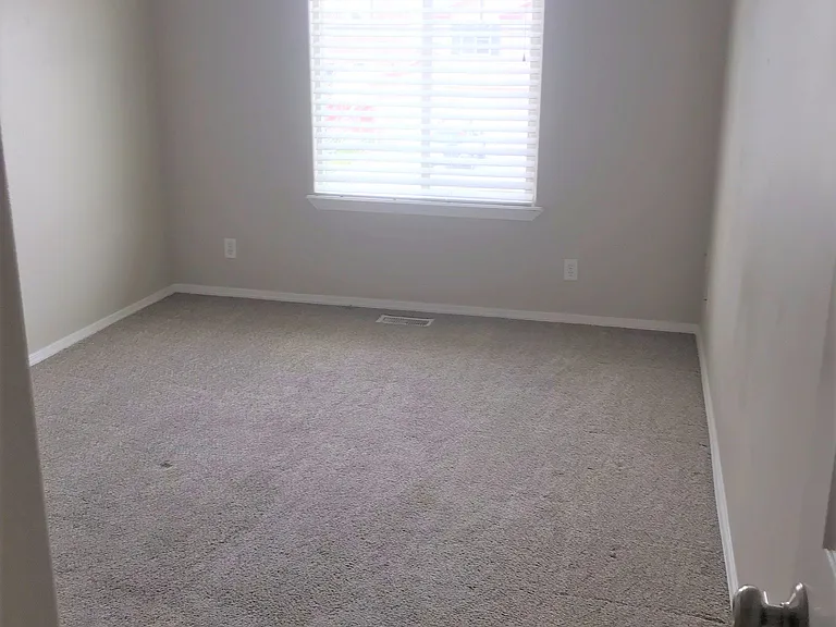 72 N Pleasant Hill Dr — Photo 5