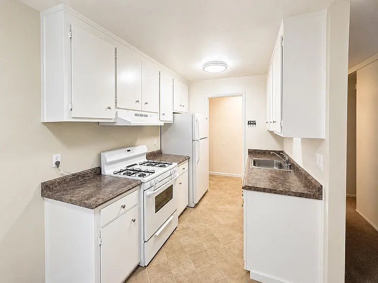 38500 Paseo Padre Pkwy #208 — Photo 2