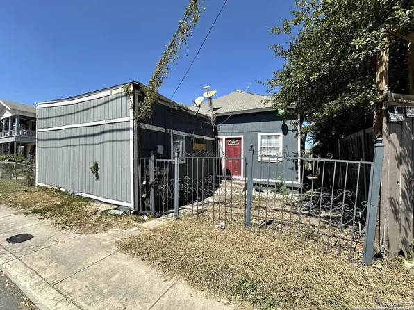 2925 W Commerce St, San Antonio, TX 78207