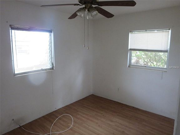 4th image of 720 Edenville Ave