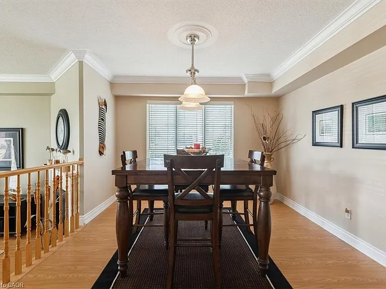 442 Maple Ave #Townhouse 1-1 — Photo 8