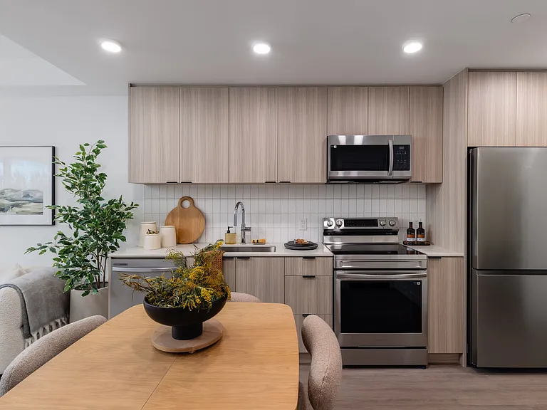 633 Gardena Dr — Photo 21