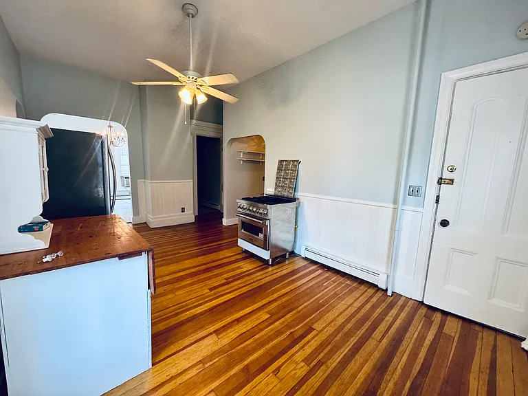 123 Almy St #1F — Photo 6