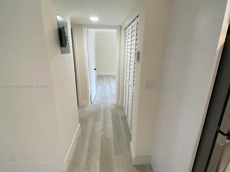 615 NE 26th St #7 — Photo 4