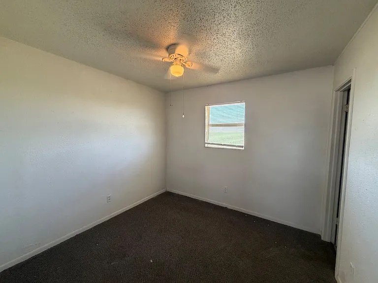 5909 East Fm #40-11 — Photo 5