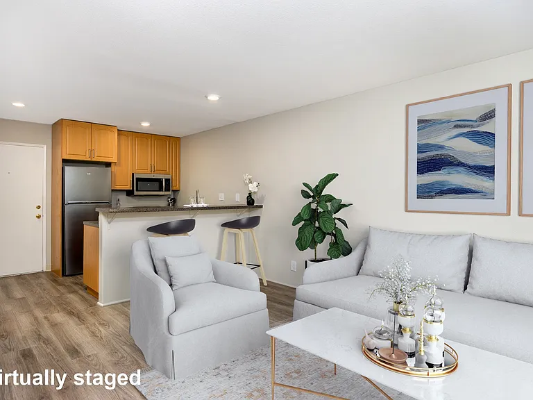 Windward Village Apartments — Photo 8