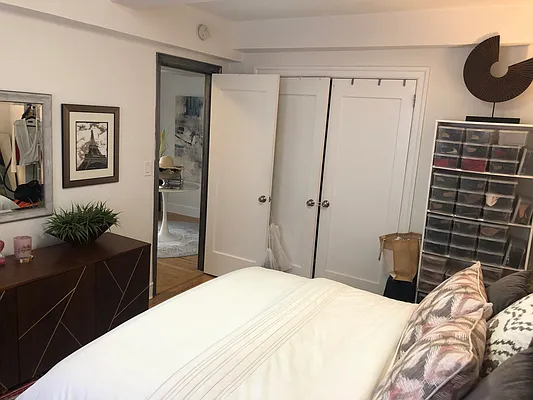 Rented by Buchbinder & Warren | media 13