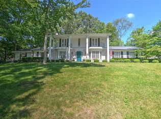 90 Montgomery Pl, Decatur, IL 62522