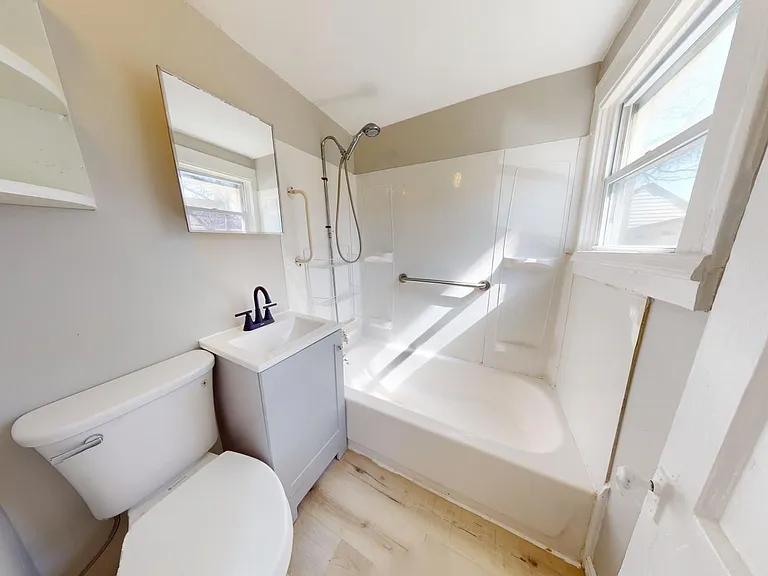3123 W 58th St — Photo 13