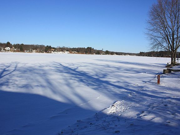 WINTER LAKE VIEW