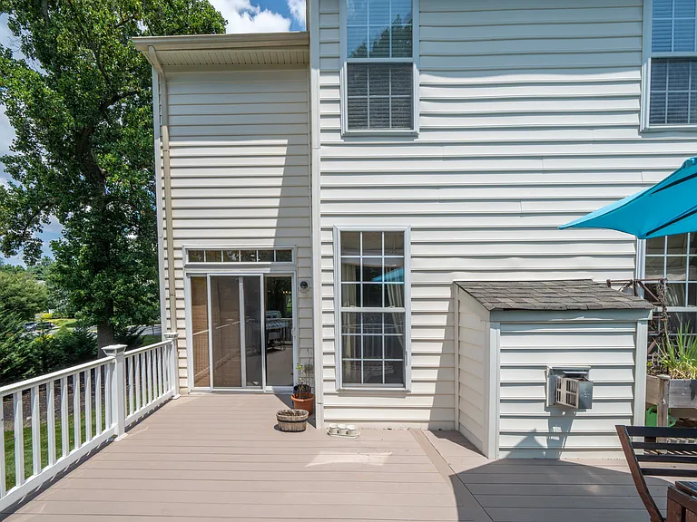 748 McCardle Dr — Photo 19