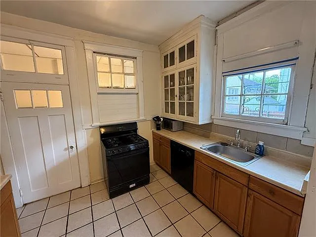 5819 Clara St — Photo 3