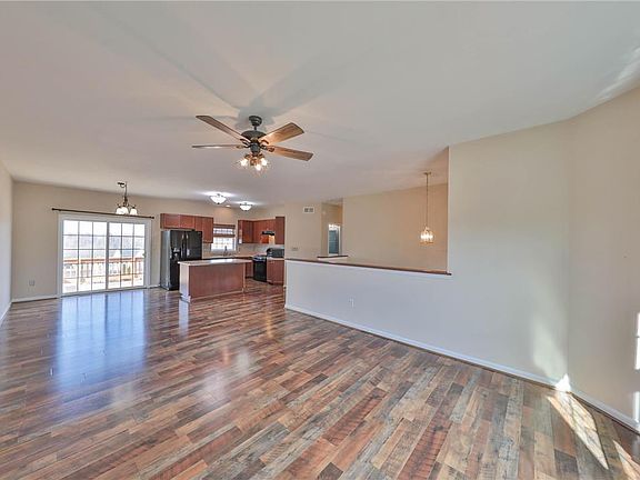 4th image of 1195 Cornwallis Dr