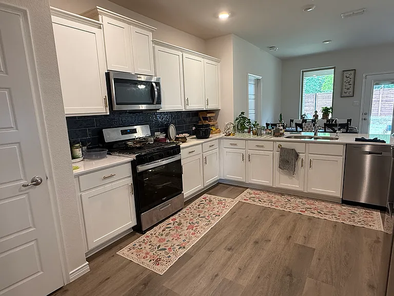 4013 Silver Chute Ave — Photo 24
