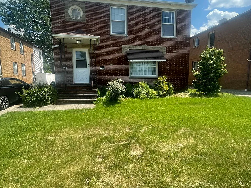 7457 Pearl Rd #B