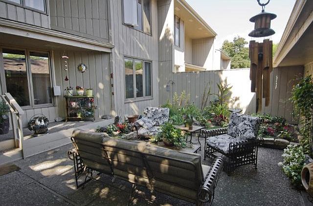 1st image of 540 Woodhill Dr APT 73