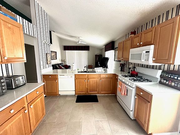 4th image of 2955 Sabel Oak Pl