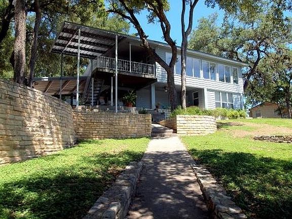 4th image of 932 Yacht Harbor Dr