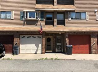19 Ramsey Ln, Staten Island, NY 10314