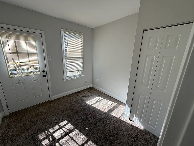 1026 Bennett St — Photo 15