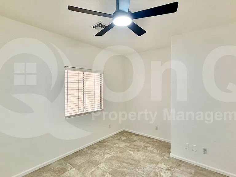 1613 S 174th Ln — Photo 18