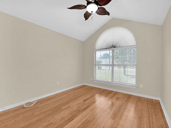 5th image of 147 Palmetto Ave