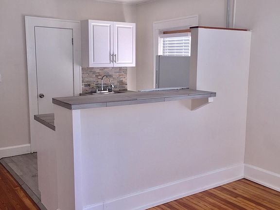 3rd image of 344 7th St N APT 3