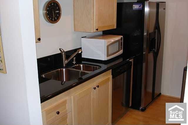 Custom maple cabinets with granite countertops