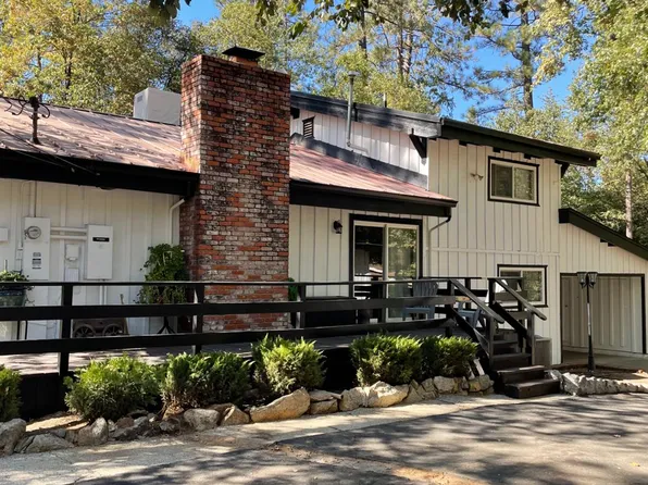 16390 Creekside Dr, Sonora, CA 95370