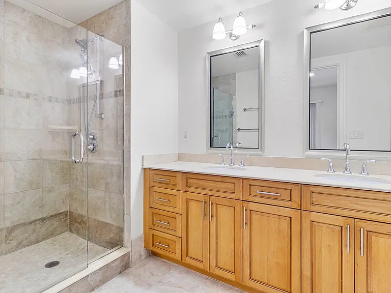 331 Cleveland St #315 — Photo 12