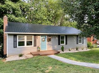 105 Nottingham Rd, Staunton, VA 24401