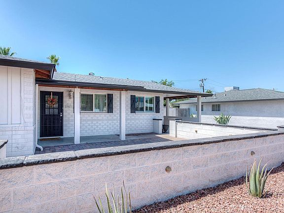 3rd image of 3027 E Turney Ave