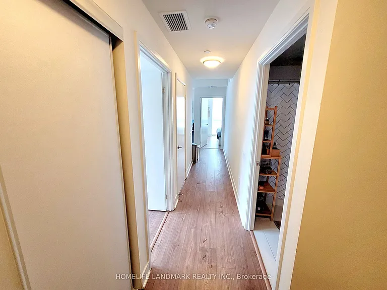 30 Roehampton Ave #3110 — Photo 15