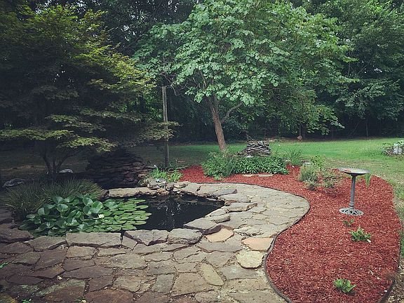 Low maintenance landscape