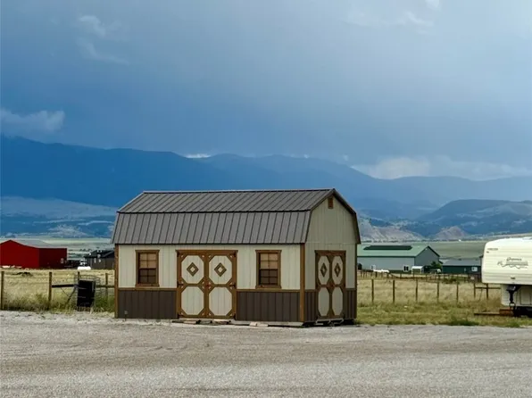 15 Berry Ln, Townsend, MT 59644