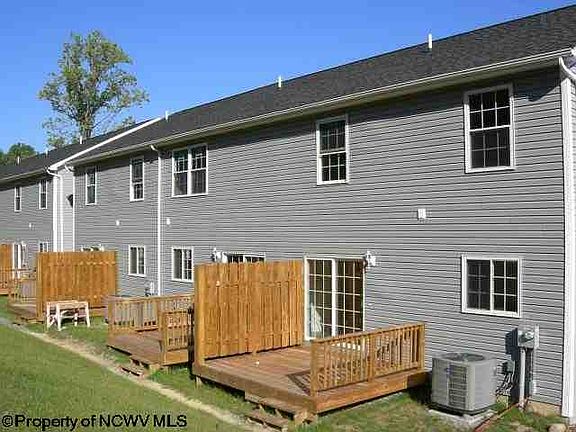 3rd image of 1002 W Canyon Dr