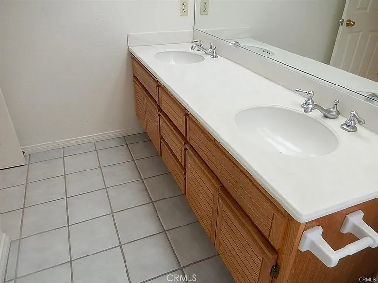 13311 Saratoga Dr — Photo 22