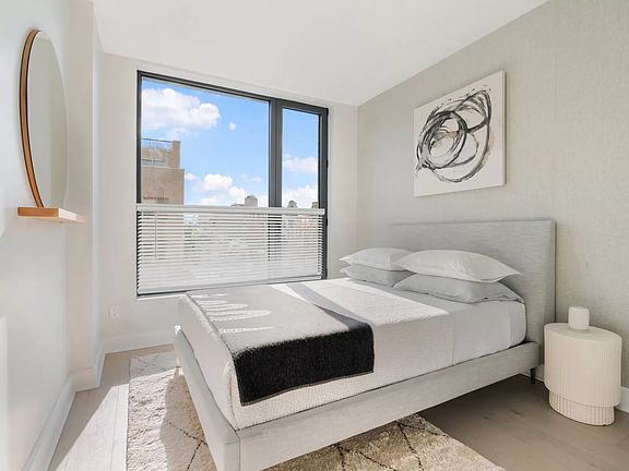 4th image of 526 Union Ave #606