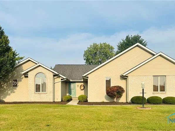 103 Hogan Ln, Bryan, OH 43506