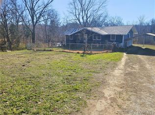 2687 Old Tuscumbia Rd, Eldon, MO 65026