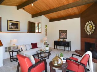 6957 Pinehaven Rd, Oakland, CA 94611