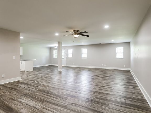 5th image of 8814 Terrace Ave